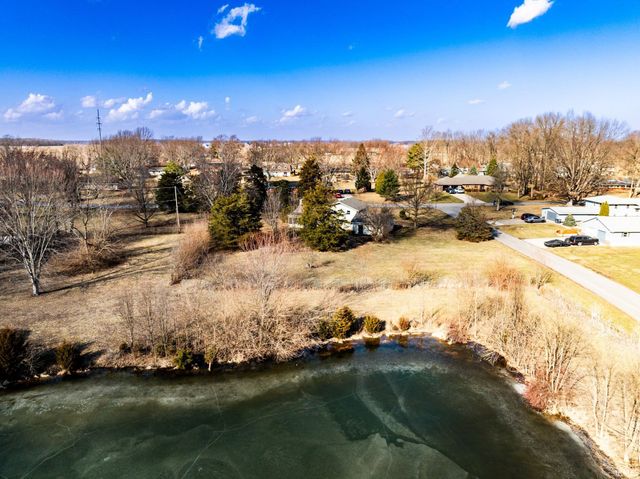 1501 W Red Maple Road, Muncie, IN 47303