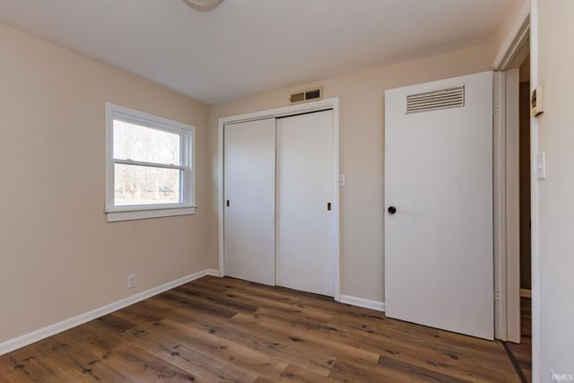 1501 W Red Maple Road, Muncie, IN 47303