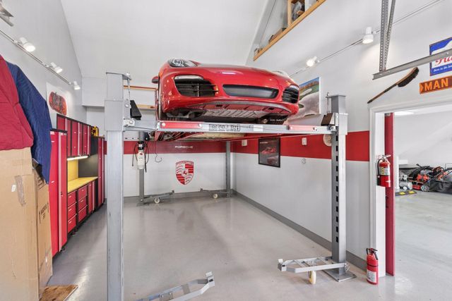 5371 W Bald Eagle Boulevard, White Bear Twp, MN 55110