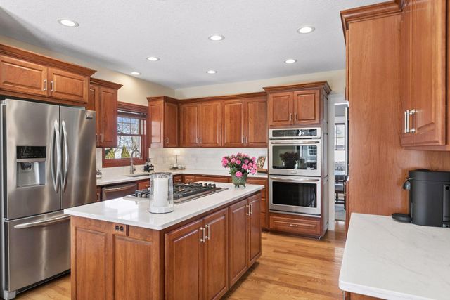 5371 W Bald Eagle Boulevard, White Bear Twp, MN 55110