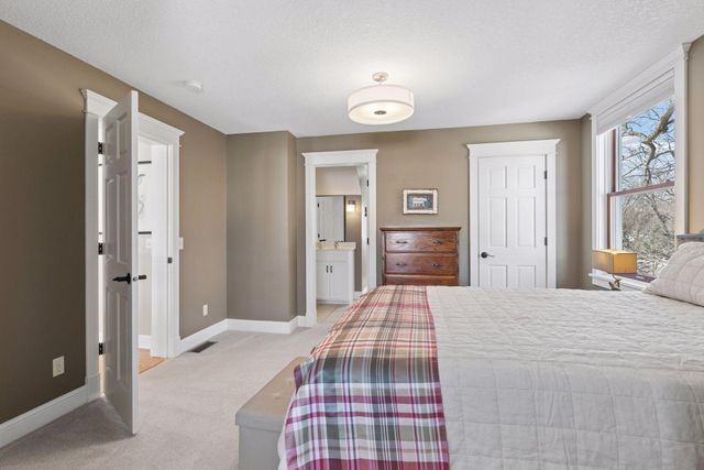 5371 W Bald Eagle Boulevard, White Bear Twp, MN 55110