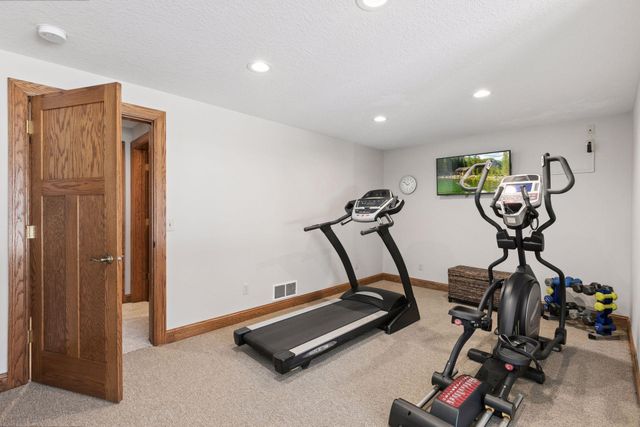 5371 W Bald Eagle Boulevard, White Bear Twp, MN 55110