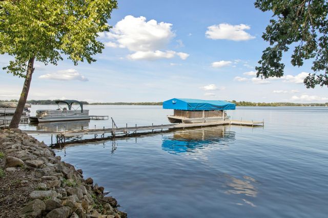 5371 W Bald Eagle Boulevard, White Bear Twp, MN 55110