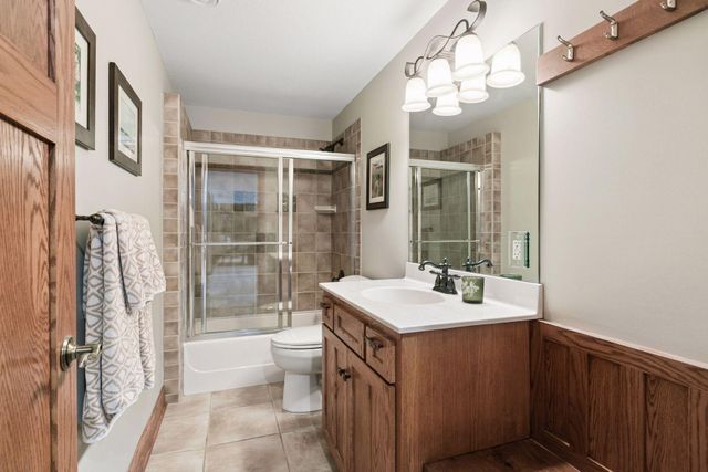 5371 W Bald Eagle Boulevard, White Bear Twp, MN 55110