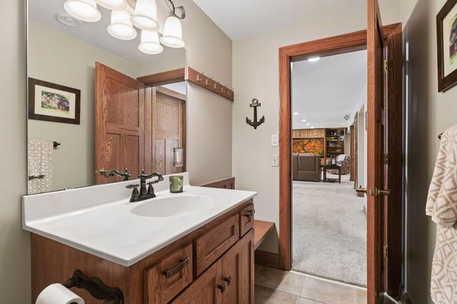 5371 W Bald Eagle Boulevard, White Bear Twp, MN 55110