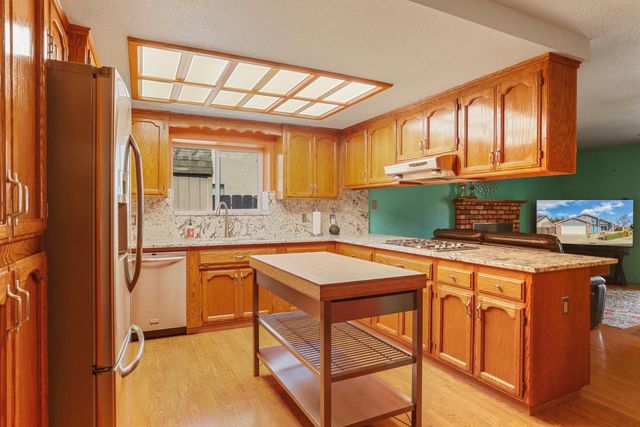 1601 Stanley Dr, Ripon, CA 95366