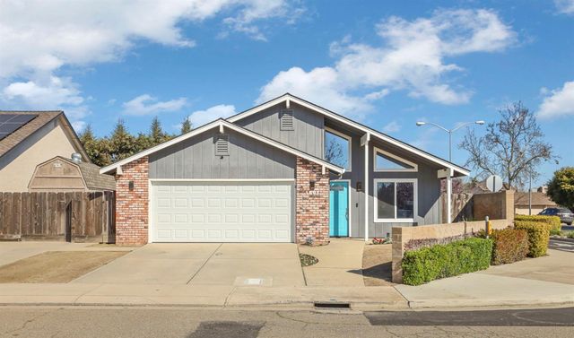 1601 Stanley Dr, Ripon, CA 95366