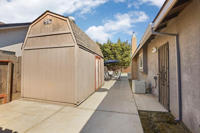 1601 Stanley Dr, Ripon, CA 95366