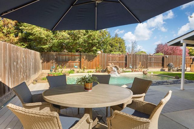 1601 Stanley Dr, Ripon, CA 95366