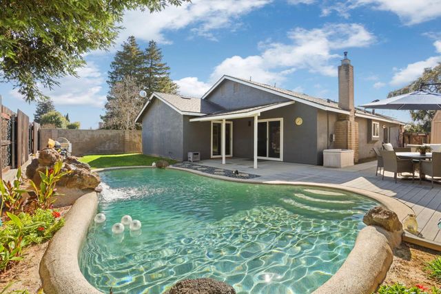 1601 Stanley Dr, Ripon, CA 95366