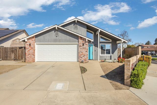 1601 Stanley Dr, Ripon, CA 95366