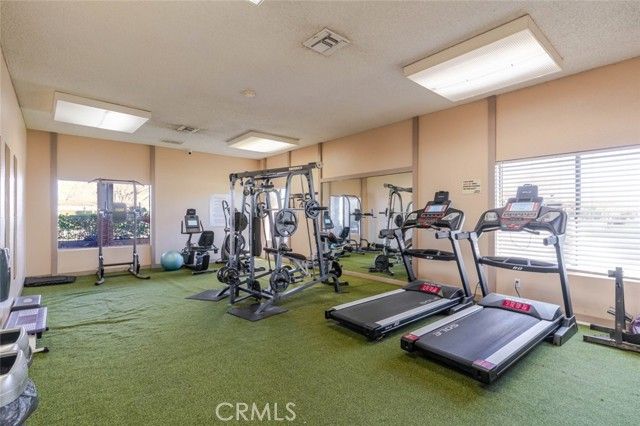 2330 E Avenue J8 121, Lancaster, CA 93535