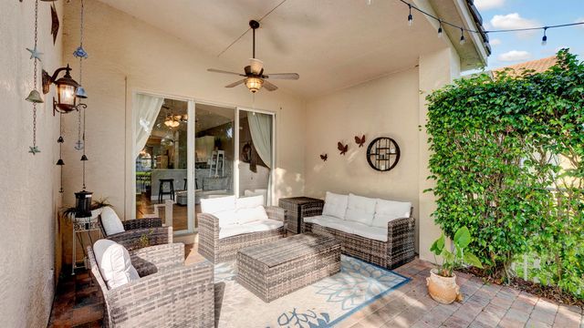 7373 Via Leonardo, Lake Worth, FL 33467