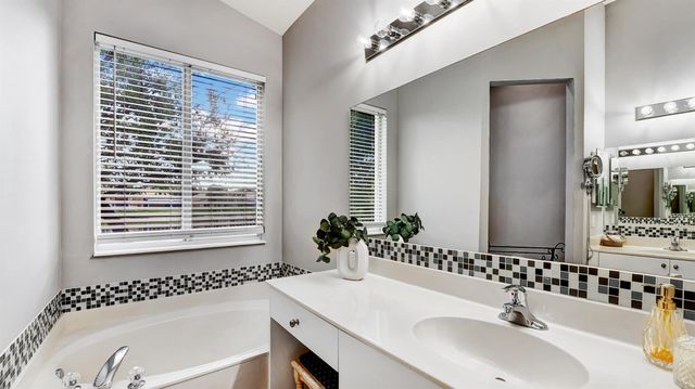 7373 Via Leonardo, Lake Worth, FL 33467