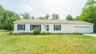 8901 W 142nd Place, Cedar Lake, IN 46303
