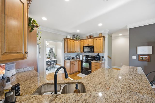 1045 Scenic Garden, Lawrenceburg, KY 40342