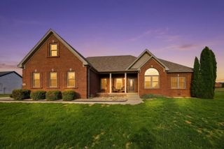 1045 Scenic Garden, Lawrenceburg, KY 40342