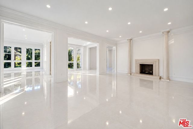 713 FOOTHILL Road, Beverly Hills, CA 90210