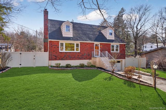 82 Taxter Road, Irvington, NY 10533