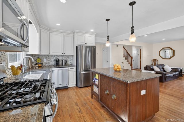 82 Taxter Road, Irvington, NY 10533