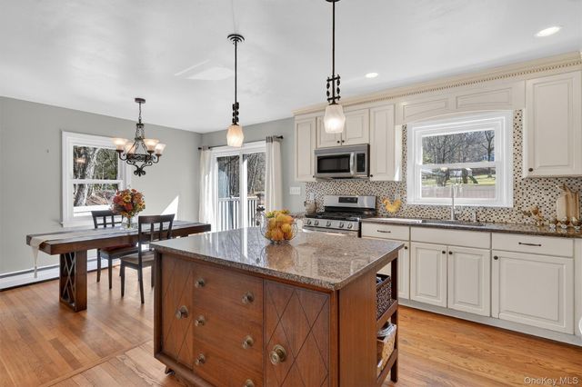 82 Taxter Road, Irvington, NY 10533