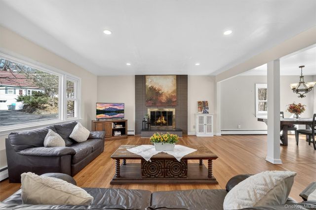 82 Taxter Road, Irvington, NY 10533