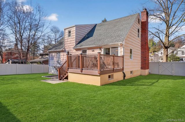 82 Taxter Road, Irvington, NY 10533