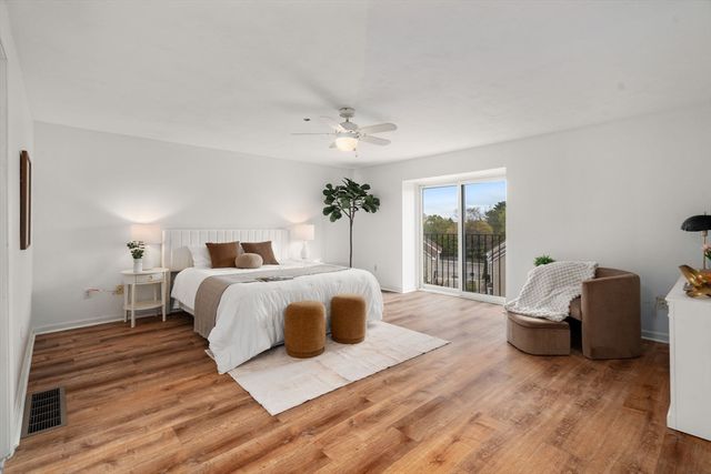 110 Coolidge Hill Rd 2, Watertown, MA 02472