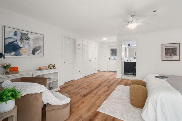 110 Coolidge Hill Rd 2, Watertown, MA 02472