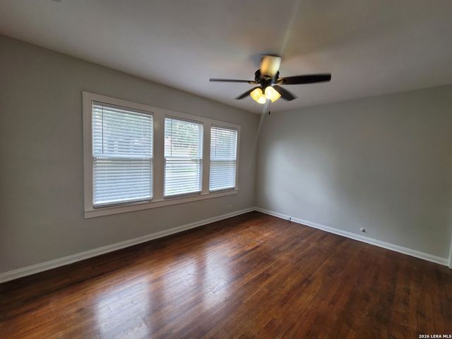 1802 W Gramercy Pl Apt 2, San Antonio, TX 78201