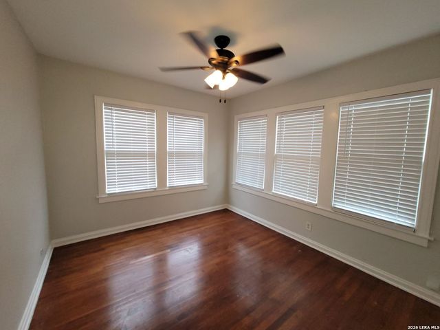1802 W Gramercy Pl Apt 2, San Antonio, TX 78201