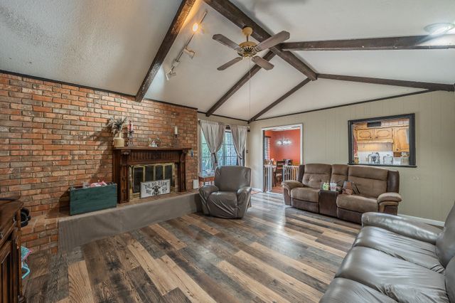 491 Elbow Court, Weatherford, TX 76087