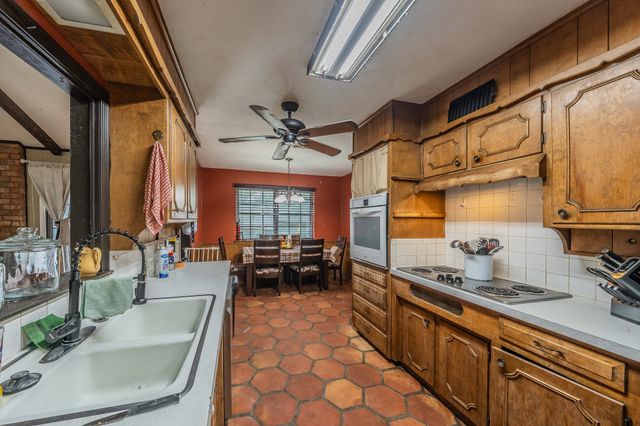 491 Elbow Court, Weatherford, TX 76087