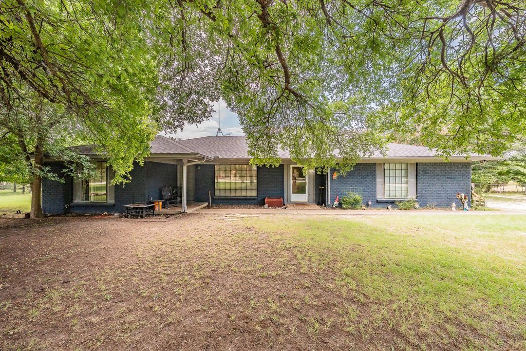 491 Elbow Court, Weatherford, TX 76087
