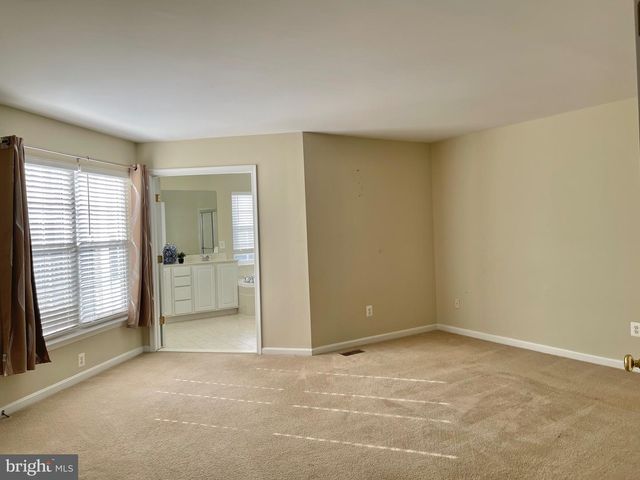 12313 TANALIAN FALLS LN, Bristow, VA 20136