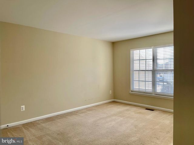 12313 TANALIAN FALLS LN, Bristow, VA 20136