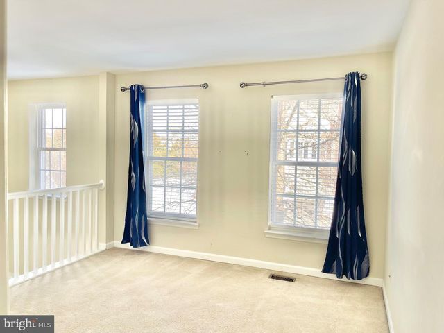 12313 TANALIAN FALLS LN, Bristow, VA 20136