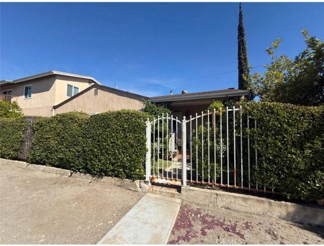 10322 Rincon Avenue, Pacoima, CA 91331