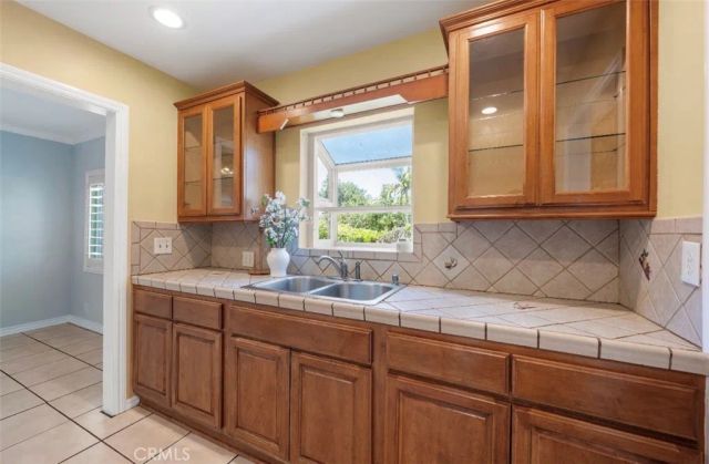 10322 Rincon Avenue, Pacoima, CA 91331
