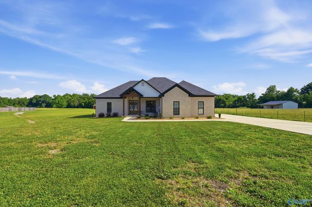 28062 Nuke Whitt Lane, Ardmore, AL 35739
