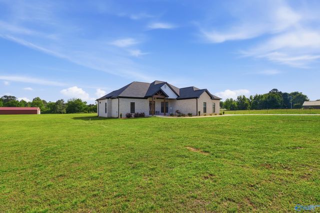 28062 Nuke Whitt Lane, Ardmore, AL 35739