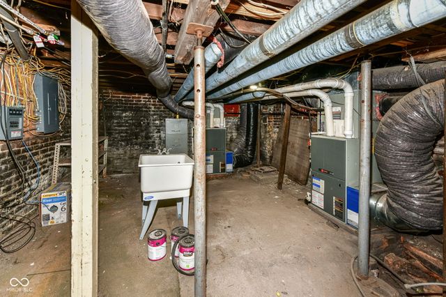 1254 Maple Avenue, Noblesville, IN 46060