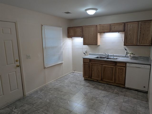 4325 S Dover, Wichita, KS 67216