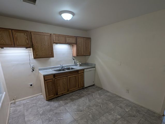 4325 S Dover, Wichita, KS 67216