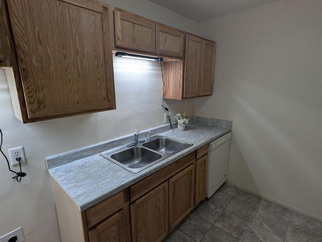 4325 S Dover, Wichita, KS 67216