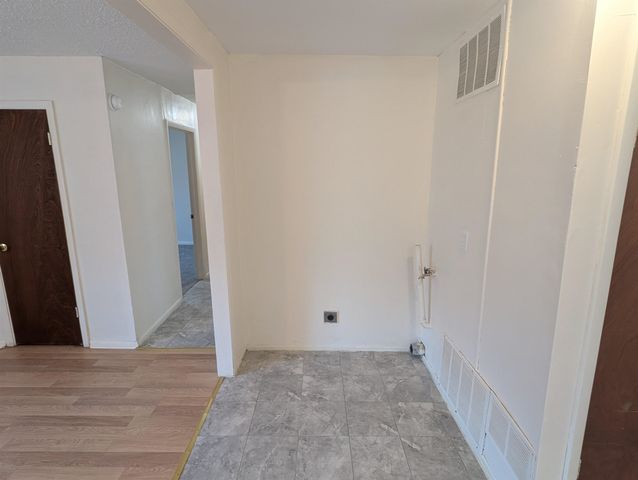 4325 S Dover, Wichita, KS 67216