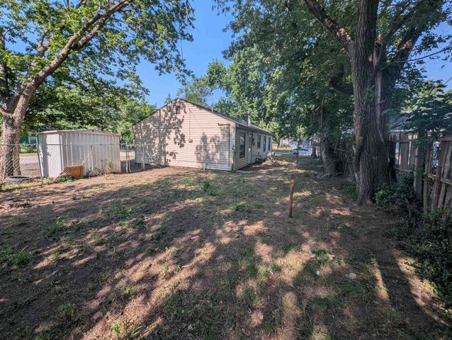 4325 S Dover, Wichita, KS 67216