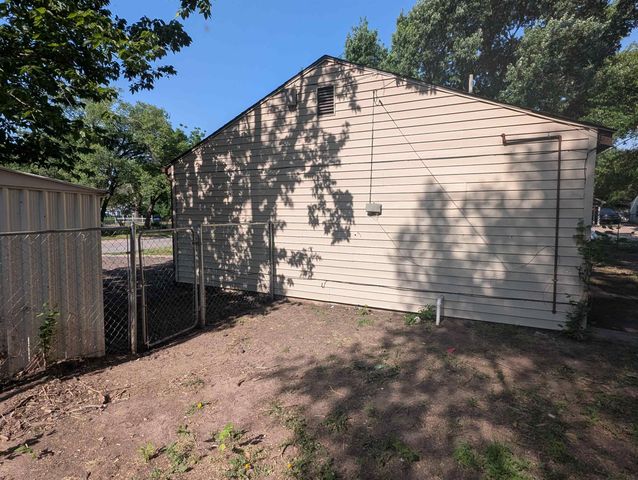 4325 S Dover, Wichita, KS 67216