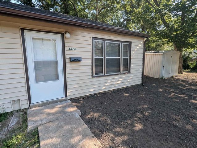 4325 S Dover, Wichita, KS 67216