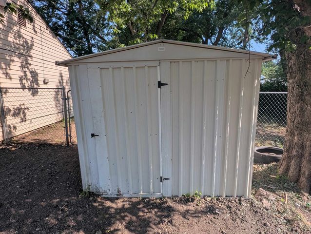 4325 S Dover, Wichita, KS 67216